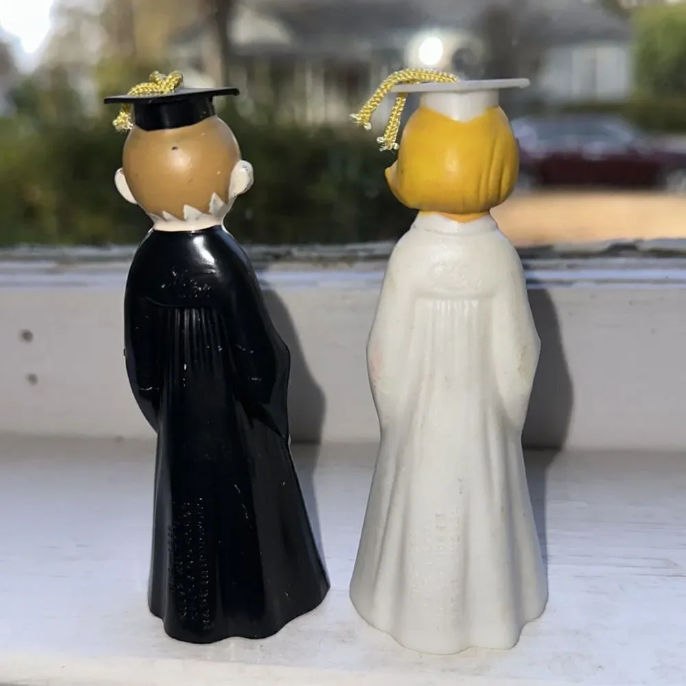 Two vintage 1972 Wilton male & female‎ graduate hard plastic cake toppers